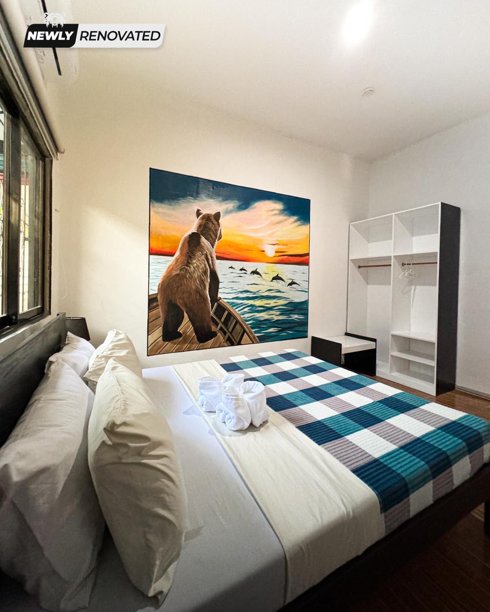 Crazy Bears Hostel Moalboal Bagian luar foto