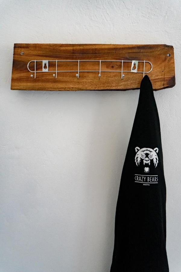 Crazy Bears Hostel Moalboal Bagian luar foto